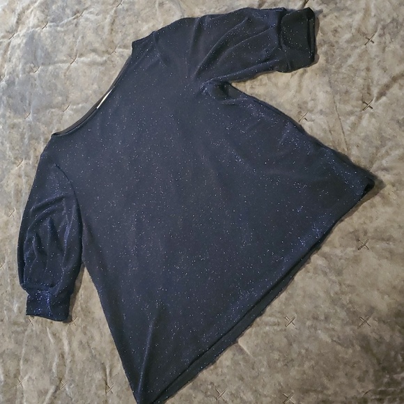 H&M sparkle shirt - Picture 2 of 7